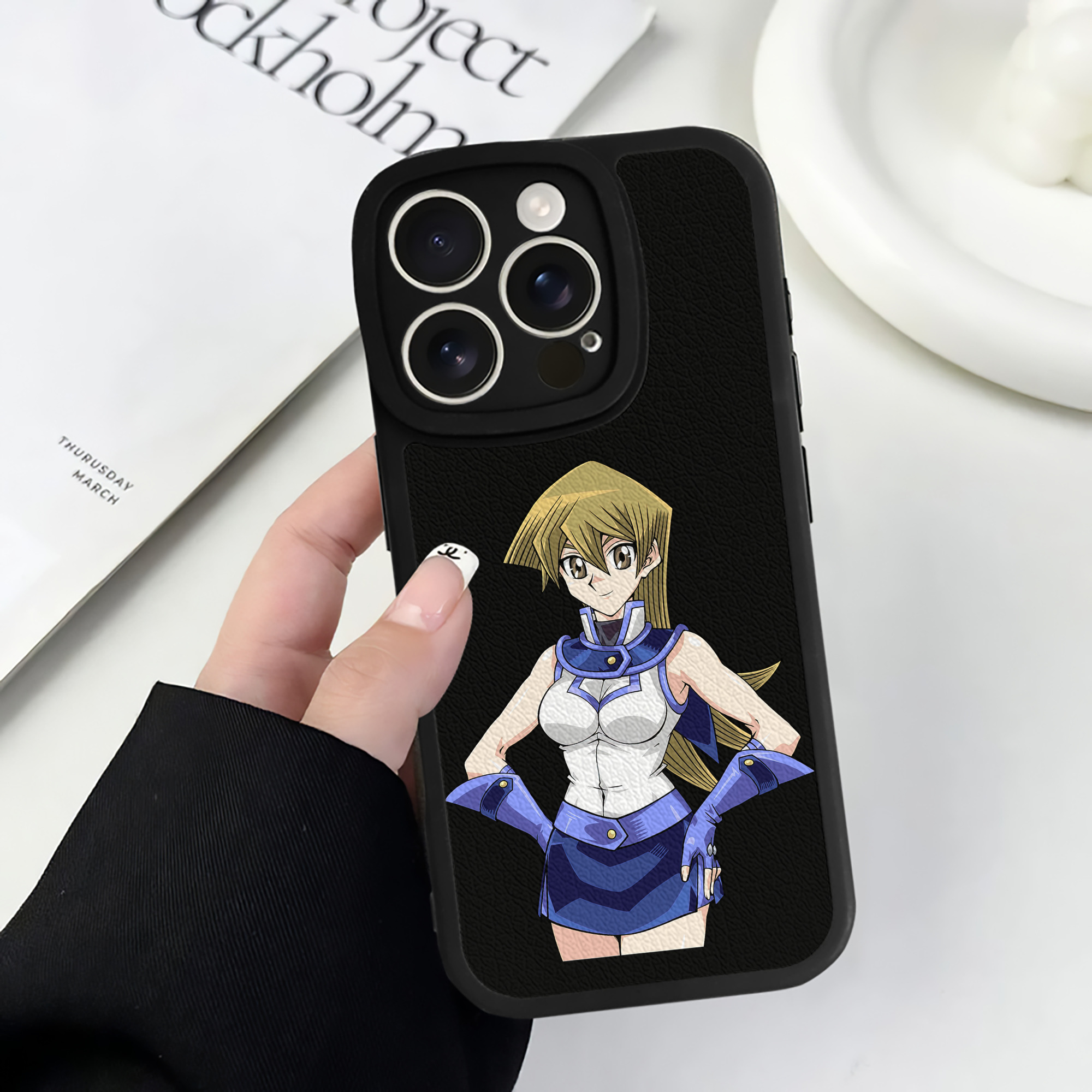 遊☆戯☆王 Yu-Gi-Oh! 【iPhone 16シリーズ対応】シリコンスマホケース（レザー調） 材質：シリコン